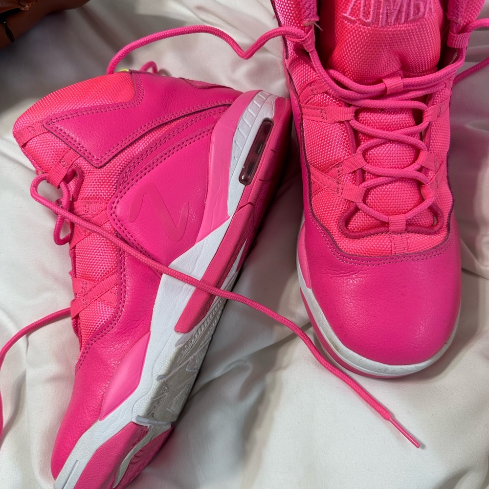 Zumba pink high tops size 7.5